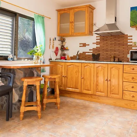 Charming House With Sea View In * Vallehermoso